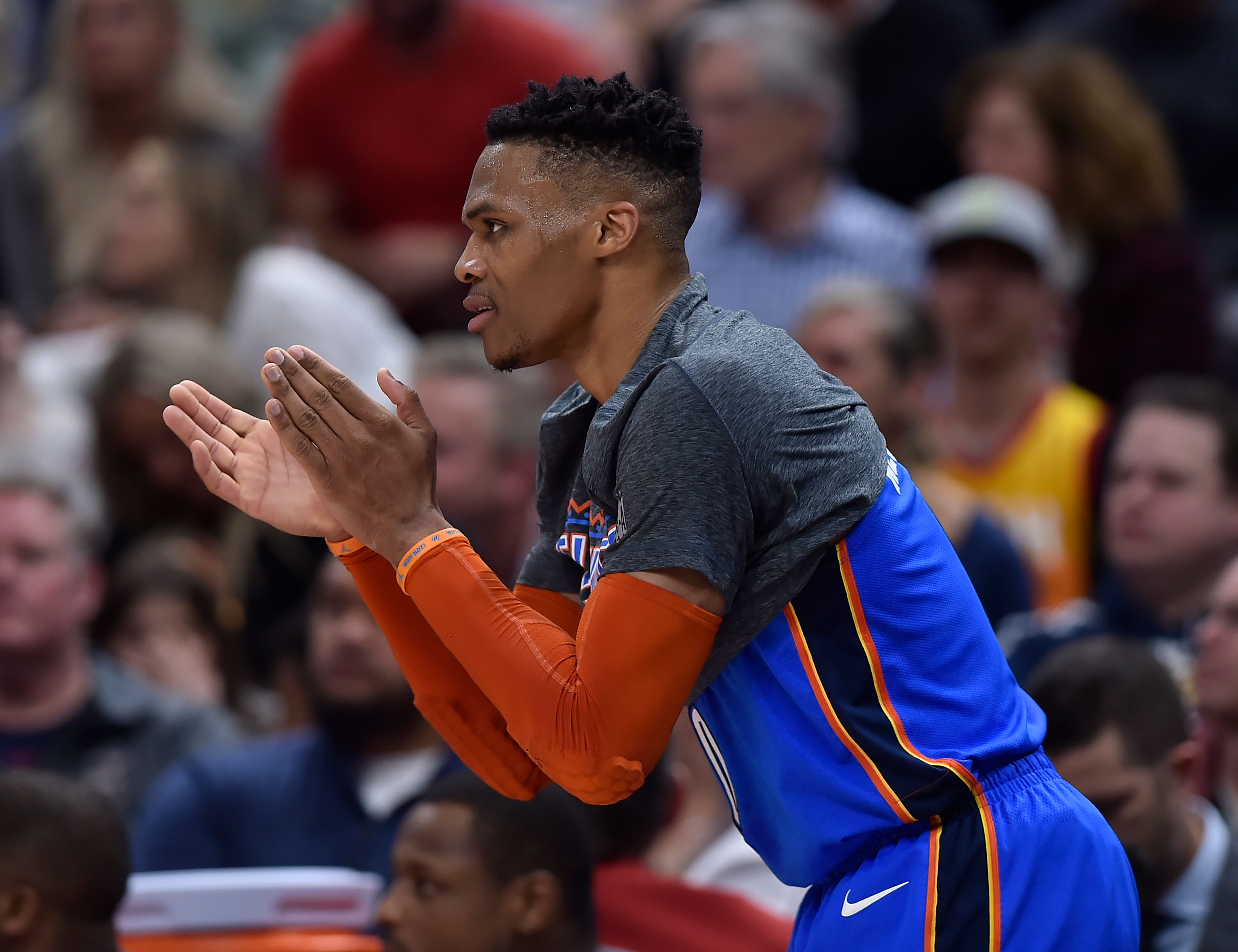 更是一场文 更是一场文