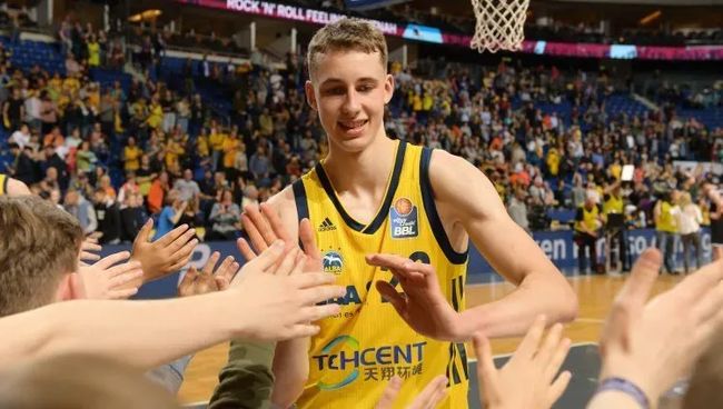 肘区夹击层 肘区夹击层